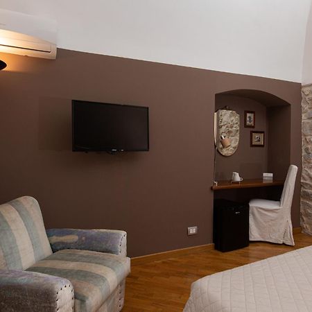 Palazzo Cosentino Bed & Breakfast Caltanissetta Ngoại thất bức ảnh