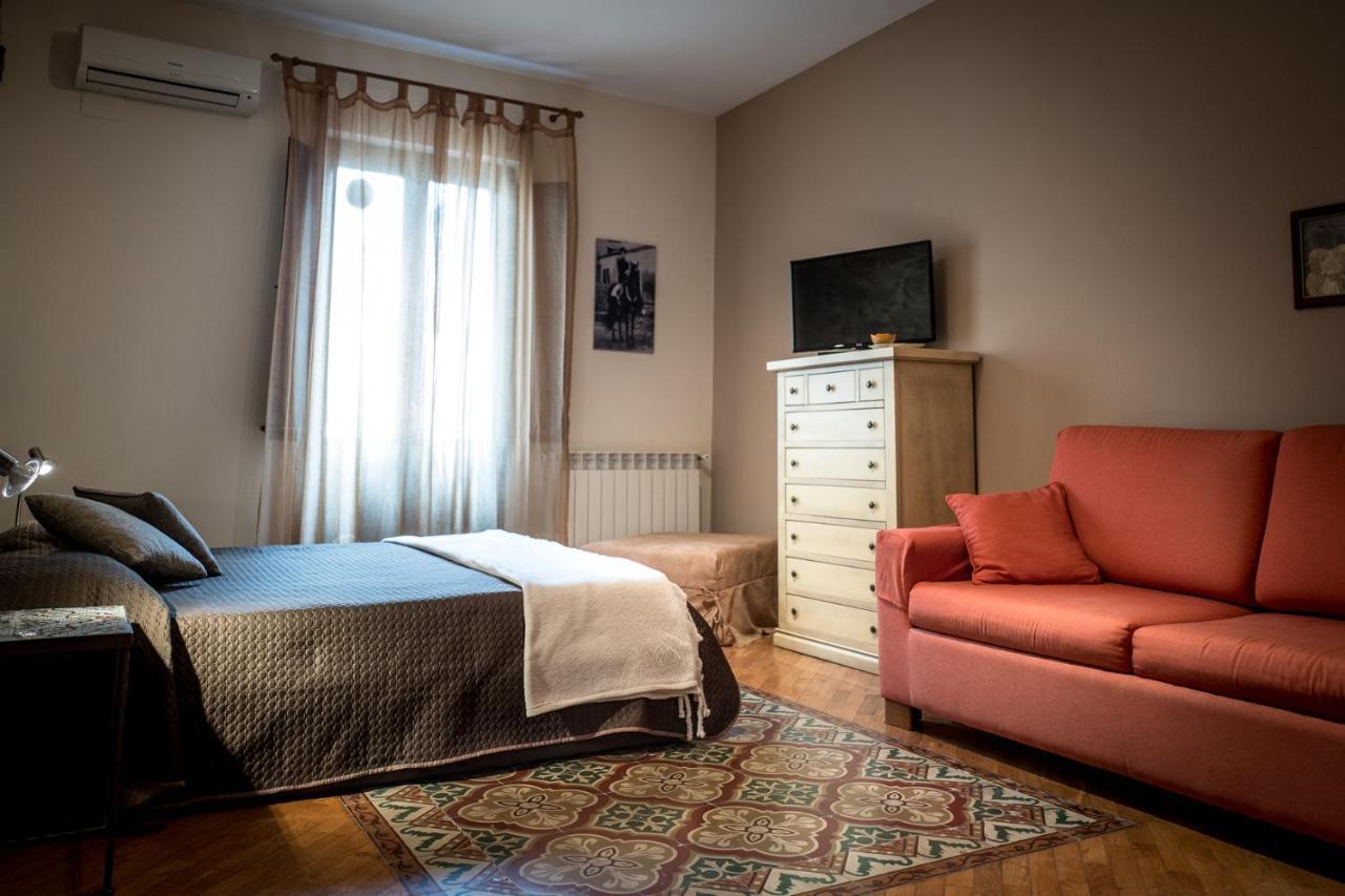 Palazzo Cosentino Bed & Breakfast Caltanissetta Ngoại thất bức ảnh